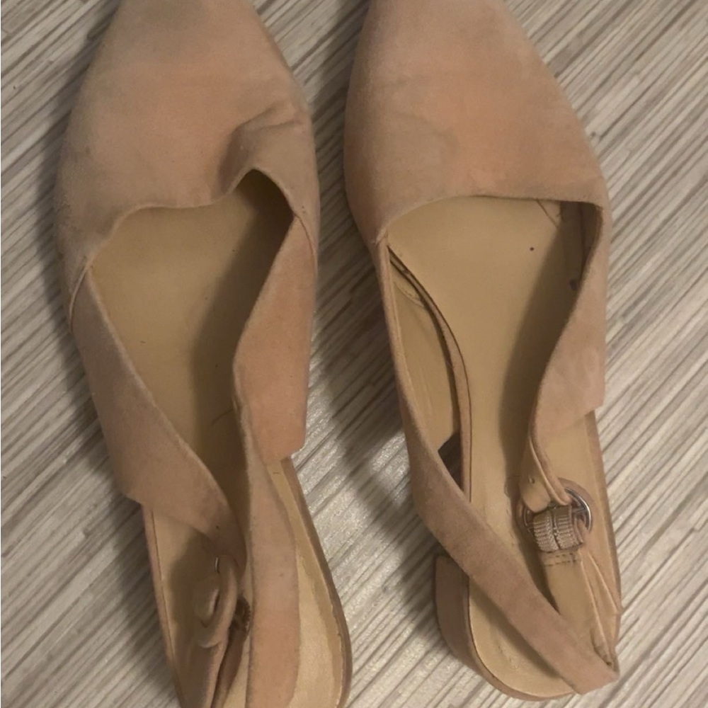 ๐ Franco Sarto Light Pink/Cream Short Heels ๐ - Picture 5 of 9